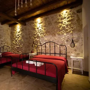 Rosso Corallo Apartment